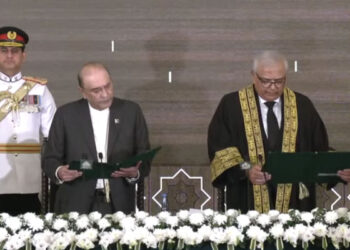 وفاقی آئینی عدالت کے پہلے چیف جسٹس امین الدین نے عہدے کا حلف اٹھالیا