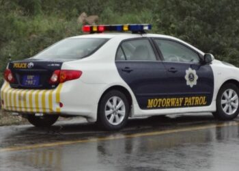 بہاولپور: ایم 5 موٹر وے پربس کی پولیس موبائل کو ٹکر سے 3 اہلکار جاں بحق