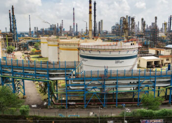 امریکی دباؤ کے بعد بھارت نے روس سے تیل کی خریداری تقریباً ختم کردی