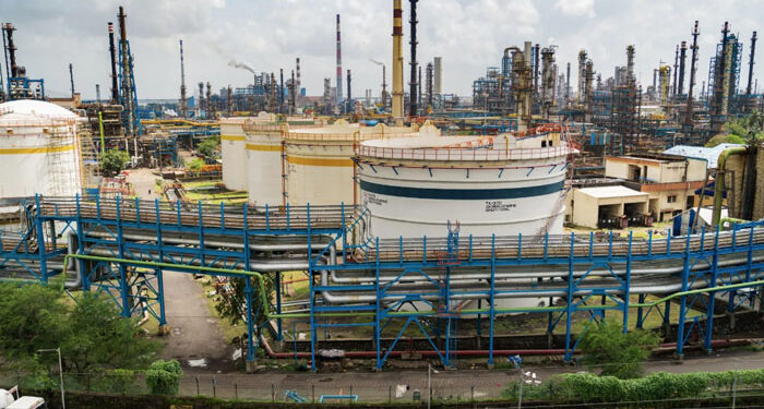 امریکی دباؤ کے بعد بھارت نے روس سے تیل کی خریداری تقریباً ختم کردی