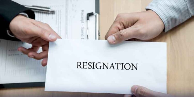 بی بی سی کے ڈائریکٹر جنرل اور چیف ایگزیکٹو نیوز اپنے عہدوں سے مستعفی