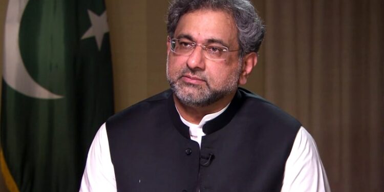 سابق وزیراعظم شاہد خاقان دل کی تکلیف کے باعث اسپتال میں داخل، 2 اسٹنٹ ڈالے گئے