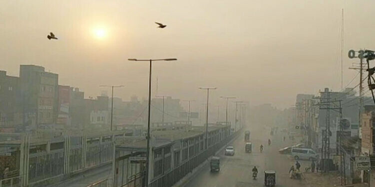 پنجاب میں سموگ کا راج، لاہور کا آلودہ ترین شہروں میں دوسرا نمبر