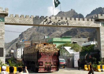 طور خم سرحد کی بندش سے افغانستان کوایک ماہ میں 45 ملین ڈالر کا نقصان
