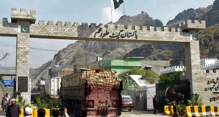 طور خم سرحد کی بندش سے افغانستان کوایک ماہ میں 45 ملین ڈالر کا نقصان