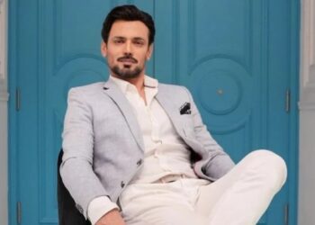 متنازع بیان پر سوشل میڈیا پر ہنگامہ، اداکار زاہد احمد نے معافی مانگ لی