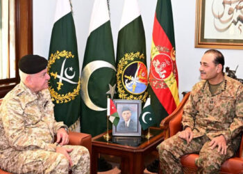 فیلڈ مارشل سے اردن کی مسلح افواج کے سربراہ کی ملاقات، دفاعی تعلقات مزید مضبوط بنانےکے عزم کا اعادہ