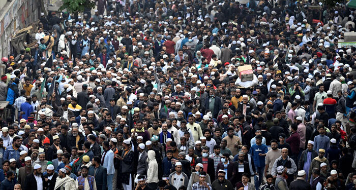 سابق بنگلادیشی وزیراعظم خالدہ ضیا کی نماز جنازہ ادا، ہزاروں افراد کی شرکت