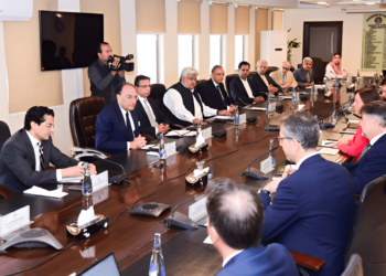 ایس آئی ایف سی مراعات تجویز نہیں کریگی، آئی ایم ایف نے حکومت کو نئے اسپیشل اکنامک زون بنانے سے بھی روک دیا