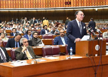 وفاقی حکومت کے پہلے 20 ماہ کے قرض کی تفصیلات سامنے آگئیں