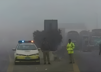 رحیم یار خان:دھند کے باعث بس الٹ گئی،3 افراد جاں بحق اور 15 سے زائد زخمی