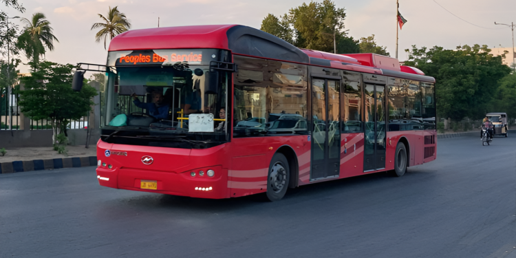 سندھ میں پبلک ٹرانسپورٹ بسیں خریدنے کیلئے 96 کروڑ روپے منظور