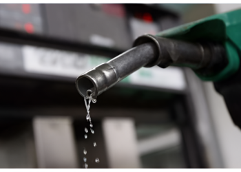 رواں سال عوام سے پیٹرولیم لیوی کی مد میں 1468 ارب روپے وصول کرنے کا تخمینہ