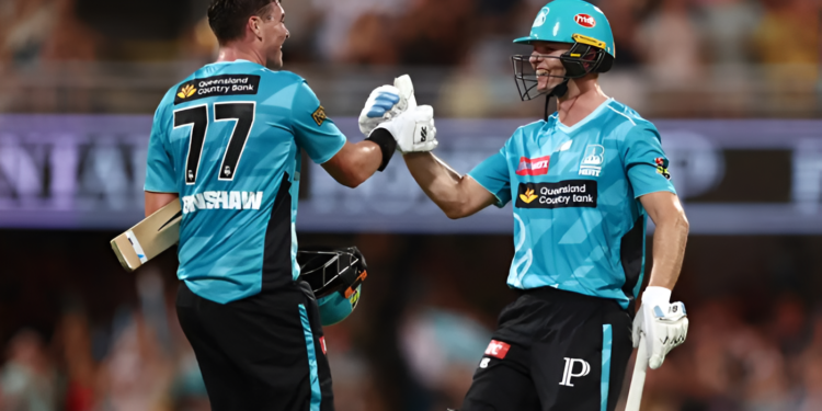 بگ بیش لیگ کی تاریخ میں پہلی بار ایک اننگز میں 2 سنچریاں اور سب سے زیادہ چھکوں کا ریکارڈ قائم