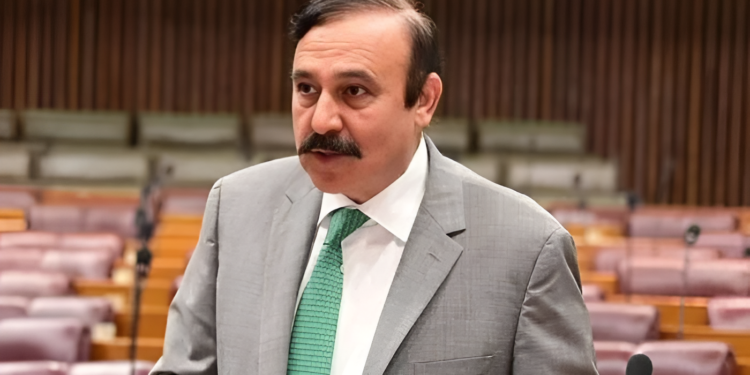 اگلے 6 ہفتوں میں وزیراعلیٰ خیبرپختونخوا کو تبدیل کرنا وفاق کی خواہش نہیں، طارق فضل چوہدری