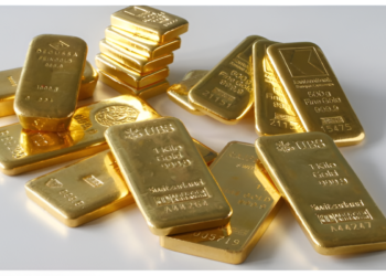 سونا آج بھی 2 ہزار روپے مہنگا، ایک سال میں قیمت 2 لاکھ روپے سے زائد بڑھ گئی