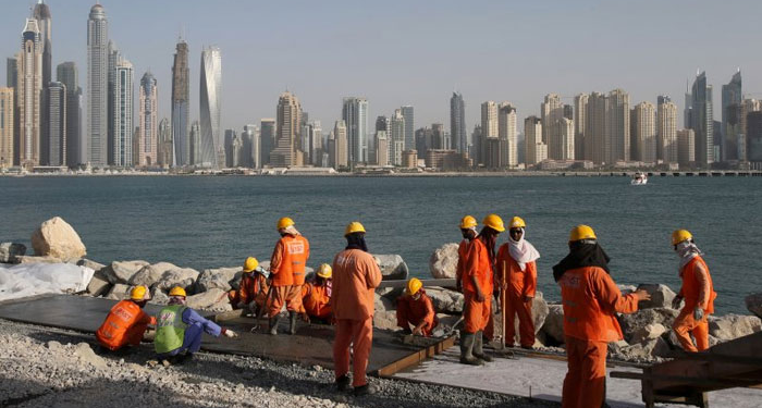 اے آئی کے باوجود خلیجی ممالک میں لاکھوں محنت کشوں کی ضرورت