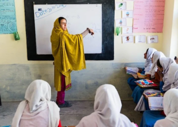 پنجاب حکومت کا اساتذہ کو کارکردگی الاؤنس دینے کا فیصلہ