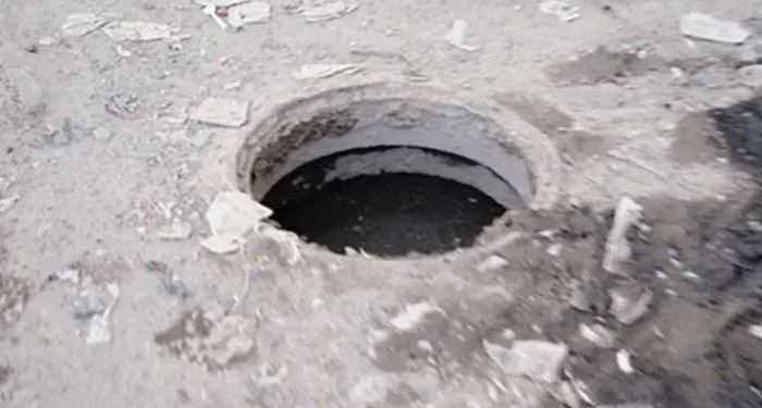 کراچی: مین ہولز اور نالے میں گر کر جاں بحق ہونے والوں کی مجموعی تعداد 27 ہوگئی