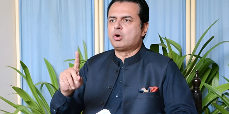 آج کی سزا کے بعد ثاقب نثار ہو یا بانی پی ٹی آئی سب کو سزا ملےگی، طلال چوہدری