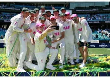 ایشیز سیریز کے آخری ٹیسٹ میں بھی انگلینڈ کو شکست، آسٹریلیا نے سیریز 1-4 سے جیت لی