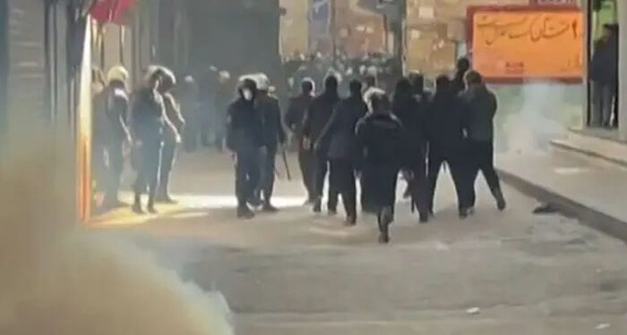 ایران میں حکومت مخالف پُرتشدد مظاہرے، 45 افراد ہلاک، ملک بھر میں انٹرنیٹ سروس معطل