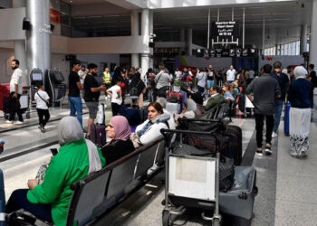 امریکی حملے کا خدشہ: یورپی ممالک کی اپنے شہریوں کو ایران سے فوری نکلنےکی ہدایت