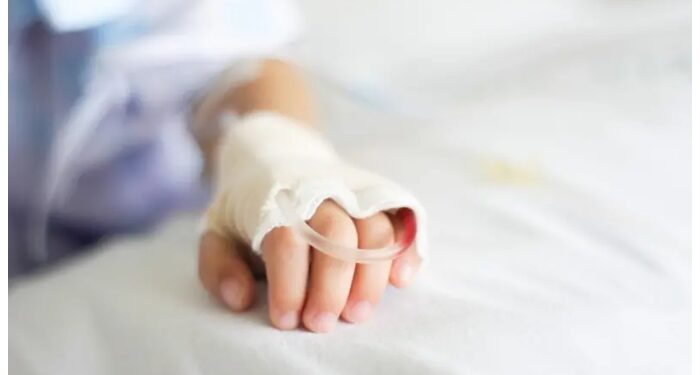 رحیم یار خان میں منفرد طبی کیس، 5 سالہ بچے کے سینے سے ’بغیر سر والا بچہ‘ نکال لیا گیا