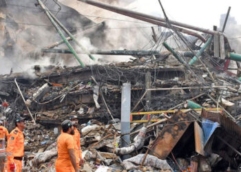 سانحہ گل پلازہ میں جاں بحق مزید 3 افراد کی لاشوں کی شناخت کرلی گئی