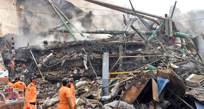 سانحہ گل پلازہ میں جاں بحق مزید 3 افراد کی لاشوں کی شناخت کرلی گئی