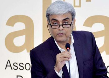 3 دن میں کراچی کی تمام عمارتوں میں فائر سیفٹی آلات نصب کرنا ممکن نہیں: چیئرمین ایسوسی ایشن آف بلڈرز اینڈ ڈیولپرز (آباد)