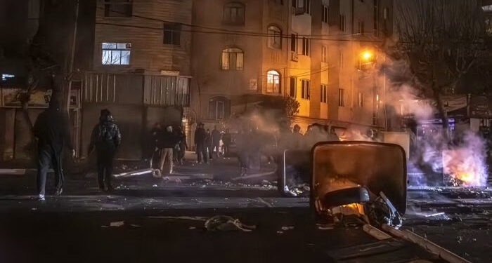 ایران میں پُرتشدد مظاہروں کا سلسلہ رک گیا، انٹرنیشنل کالز بحال، انسانی حقوق تنظیم کا 2403 ہلاکتوں کا دعویٰ