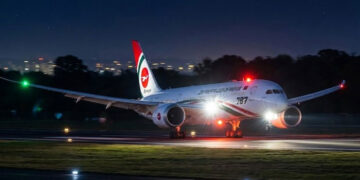 14سال بعد بنگلادیش کی قومی ائیرلائن کی پرواز کراچی ائیرپورٹ پر لینڈکرگئی