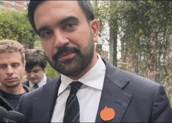 میئر نیویارک ظہران ممدانی پاکستانی خاتون سے مل کر آبدیدہ ہوگئے