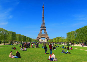 فرانس: دوسری جنگِ عظیم کے بعد پہلی بار اموات کی تعداد پیدائش سے زیادہ ہوگئی