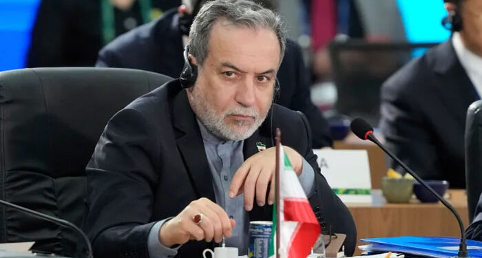 پھانسی کا سوال ہی پیدا نہیں ہوتا: ایرانی وزیر خارجہ کی مظاہرین کو پھانسی دینےکی خبروں کی تردید