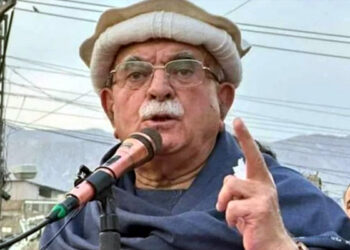 عمران خان کی صحت اتنی خراب نہیں جتنا پروپیگنڈاکیا جا رہا ہے: محمود اچکزئی