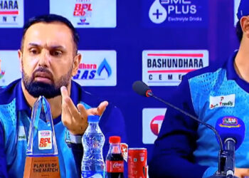 بی پی ایل: افغان کرکٹر محمد نبی بنگلادیشی بولر مستفیض سے متعلق سوال پر برہم ہوگئے