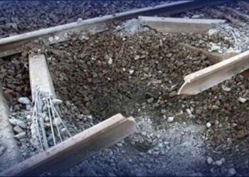 نصیرآباد : ڈیرہ مراد جمالی کے قریب ریلوے ٹریک پربم دھماکا