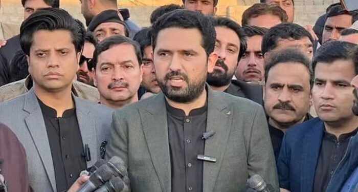 اسٹیبلشمنٹ کے ساتھ بات چیت اور تعلقات بہتر کرنےکیلئے تیار ہوں: سہیل آفریدی