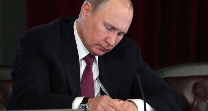 اسلام آباد دھماکے پر روسی صدر پیوٹن کے صدر آصف زرداری اور وزیراعظم شہباز شریف کو تعزیتی خطوط